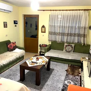 blue-guesthouse.albaniahotels.org/