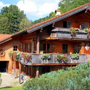 ferienwohnungen-bernie-schmid.com-bavaria.com/