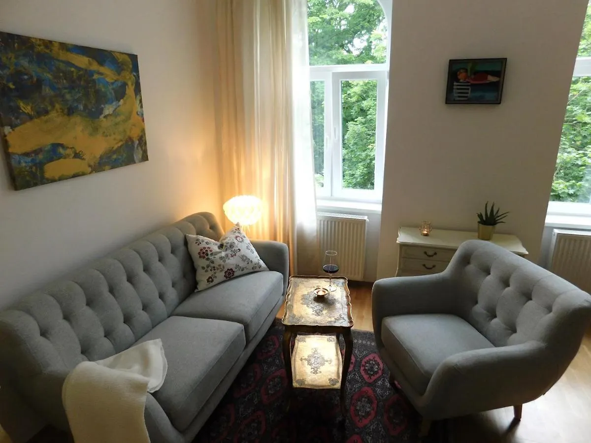 Apartment ruhige, ganze Wohnung SISSI in Zentrumsnähe Wien