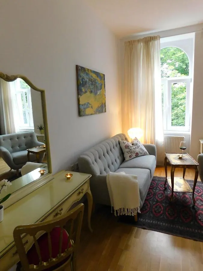 Apartment ruhige, ganze Wohnung SISSI in Zentrumsnähe Wien Österreich